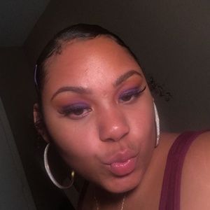 Meet your Posher, Sonya